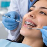 Diş teli tedavisi uygulanan dişlerin ortodonti uzmanı tarafından kontrolü